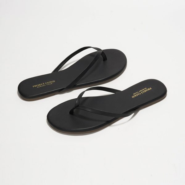 Flip Flops for Women Footwear - Memory Foam Flats Sandals for Women 2025 - Vegan Leather Lightweight Sandals Summer Beach
